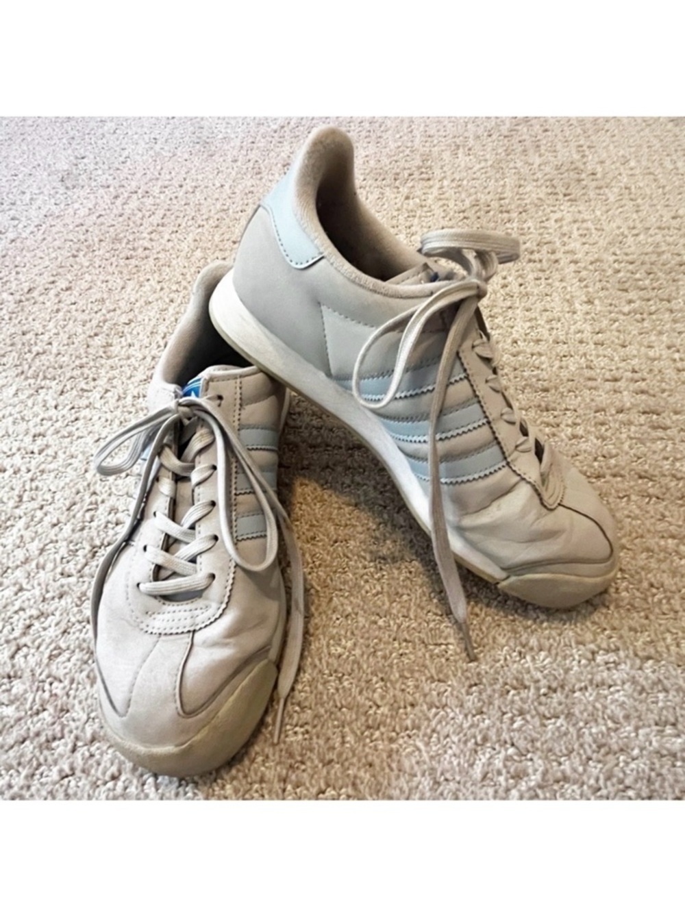 Adidas Samoa Gray Sneakers w Light Blue Stripes Sneaks Women Sz 7.5 Athletic